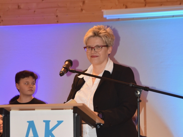 Frau Wölbern bei ihrer Antrittsrede