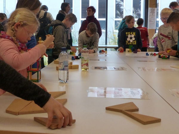 Holzpuzzle mit Anspruch