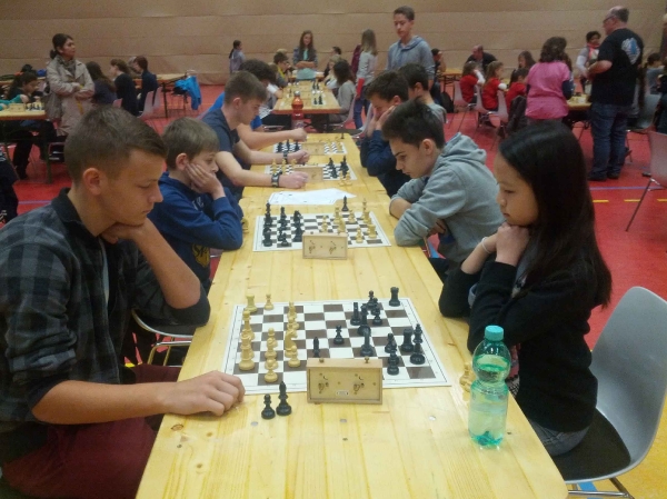 AKG-Schulmannschaft beim Hessenpokal im Schach_2