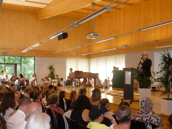 Einschulungsfeier in der Mensa