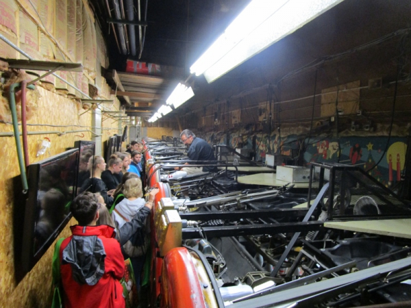 hinter den Kulissen einer Bowling-Bahn