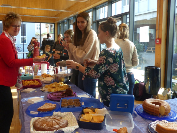 Kuchen-Buffet des Abi-Jahrgangs