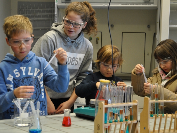 kleine Experimente in der Chemie
