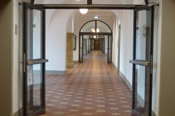 Flur in Nord-Süd-Achse