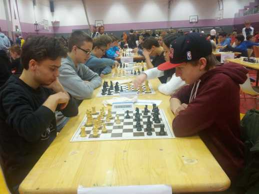 Frederic Kaiser und Phil Thomsen im AKG-internen Duell